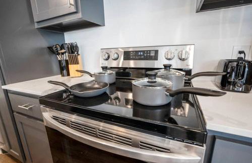 Sleek Studio With Private Parking Near Tx Med Ctr - Foto 13