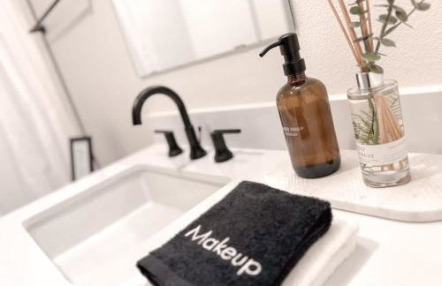 Roseland Studio - DT - DeepEllum - LowerGreenville - Photo 9