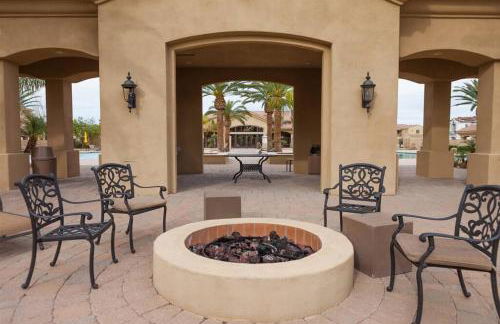 Gated townhouse with heated pool, hot tub, near US60 - Foto 29