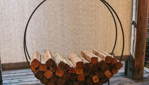 Fenced Yard, Walkable, Parking! - Photo 3