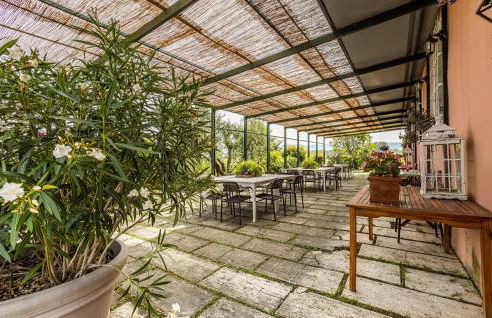 2 Bedroom Nice Apartment In Lazzeretto - Foto 18