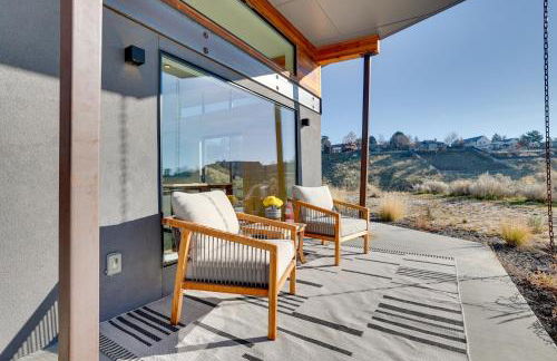 Luxe, Modern Studio with Sweeping City Views! - Foto 25