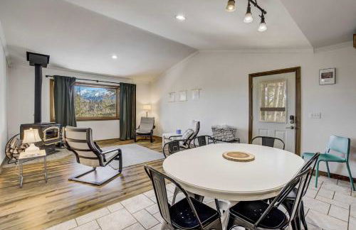 Rustic Outlaw Secluded Escape with Stunning Views - Foto 23