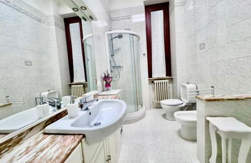 Kibilu - Luxury City Centre APT with Parking - Foto 32