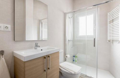 Espacioso 3 hab dobles 2 baños, junto Ayuntamiento - Foto 13