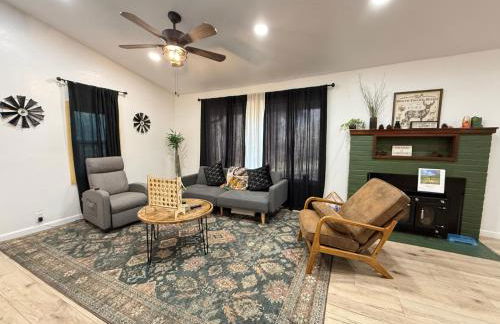 Modern Cabin, Near Snow Park, 3.5 Miles to SNP! - Foto 5