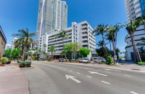 Ocean Front Resort Studio - Photo 6