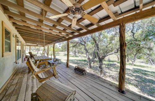 Swim, Hike and Unwind Serene Hill Country Retreat - Foto 24