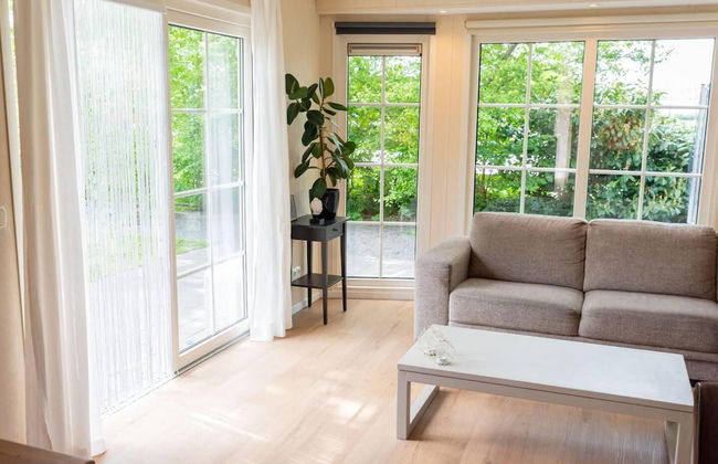 Enjoyin Luxury Chalet With Swimming Pool - Photo 15