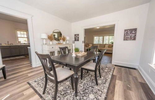 Downtown Retreat, Hot Tub, Firepit, Grill - Foto 64