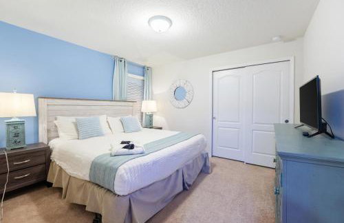 Luxury 8BR Villa with Pool, Spa, Theater & Game Room near Disney - Foto 13