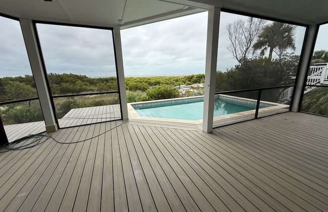 Sprawling Ocean View Home With Massive Deck - Photo 4