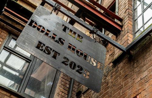 DJH Homes - VIP Luxury 2BR Grade ll Industrial House with Log Burner - JQ, Birmingham City - Foto 19