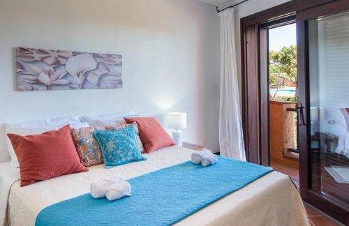 [Terrace on Porto Cervo] Swimming pool & private beach - Foto 4