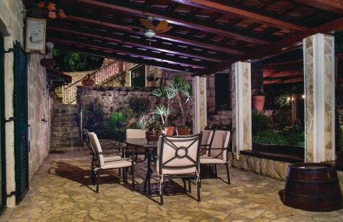 7 Bedroom Gorgeous Home In Grabovac - Photo 4