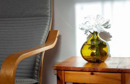 Bright 2BR flat off trendy Chiswick High Road - Photo 30