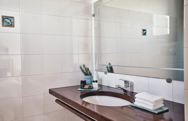 Angelina Aegina Boutique Escape - Photo 34