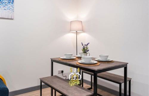 Seaforth Stay - SJA Stays - Modern 2 Bed Apartment - Photo 11