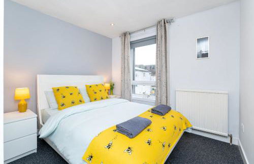 Lovely 3-bedroom flat with free parking - Foto 24