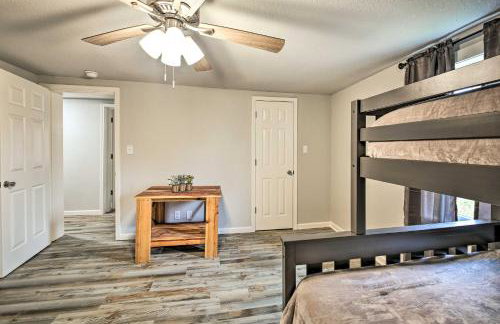 11 Mi to Lake Ouachita Family Cabin with Yard - Foto 20