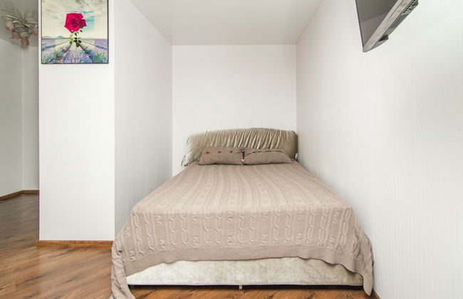 Apartment on Okeanskiy Pr. 90 - Photo 3