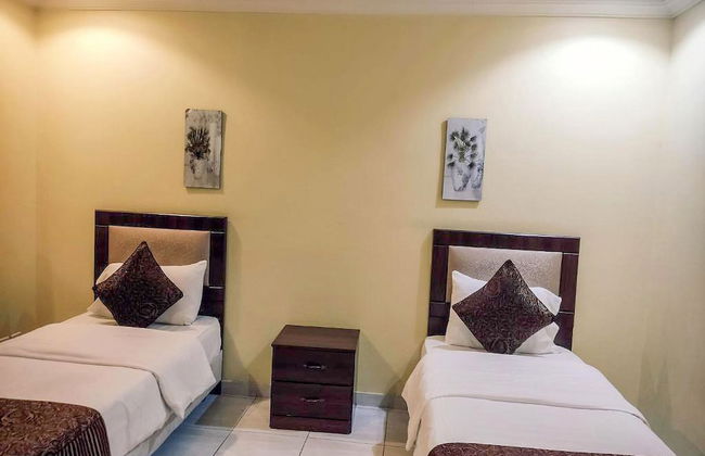 Al Ghubaishi Plaza - Photo 24