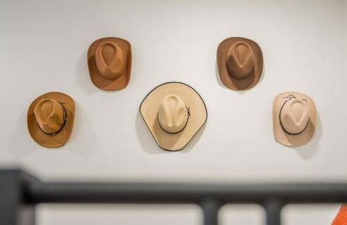 NEW! CowboyPool* 2Kings* Sleeps12* GroupTrip* - Foto 40