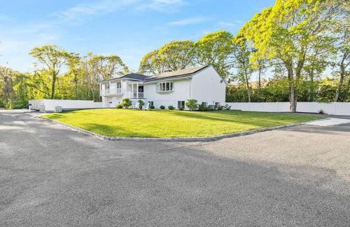 Walk to the Beach - Modern Home with FirePit and Bikes - Foto 79