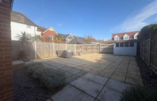 Newly Renovated Brightlingsea 3BDR Coastal Retreat - Foto 49