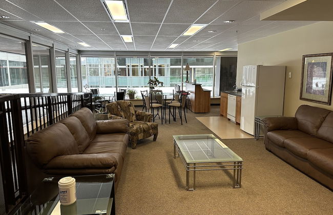 LUXURY DOWNTOWN CONDO TWO BEDROOM - Photo 33