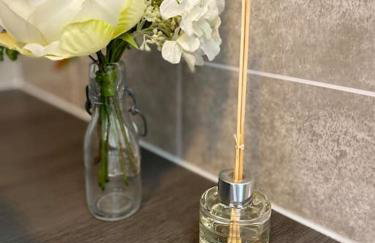 Rhubarb Retreat - Stylish House, Sleeps 5, 10 mins to Durham City & Parking & Garden - Foto 30