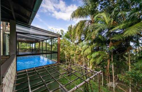 Casa 2, 3 ou 4 pessoas vista incrível com piscina centro Bombinhas carro 4x4 ou potente - Foto 29