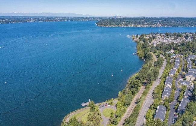 Lakeview Home in Renton, Walk to Beach, AC, Fenced - Photo 31