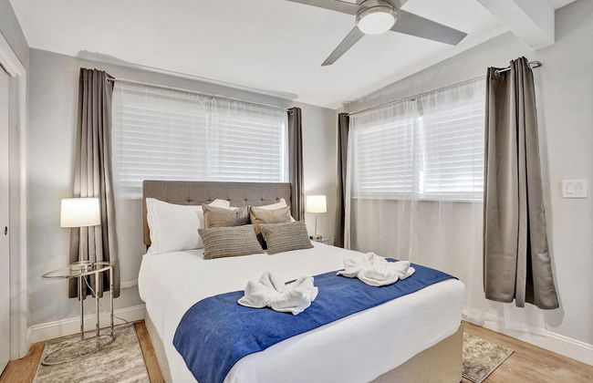 5BR with Heated Pool 5 min to Beach - Photo 7