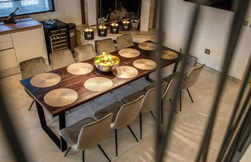 Luxury Villa Santa Cruz with XL pool and Jacuzzi - Photo 12