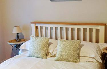 The Saddle Room - Photo 14