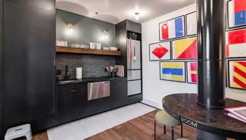 Spacious Riverfront Suite - Close to Downtown - Photo 4