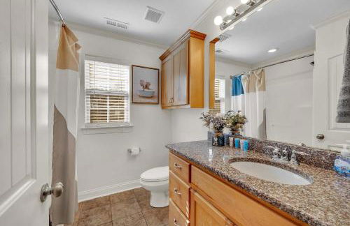 Cozy 2B Townhouse - King Bed - Foto 17