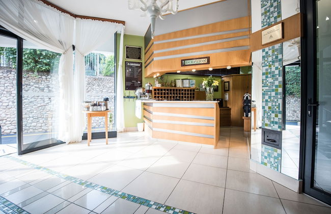 First Group La Cote D'Azur - Photo 3