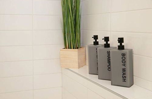 Luxury NEW Residence with Private Rooftop, Downtown in minutes - Foto 42