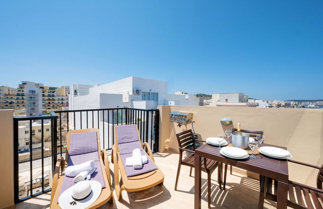 Sea Bliss Penthouse with two terraces enjoying side seaviews by Gatewaysmalta - Foto 1