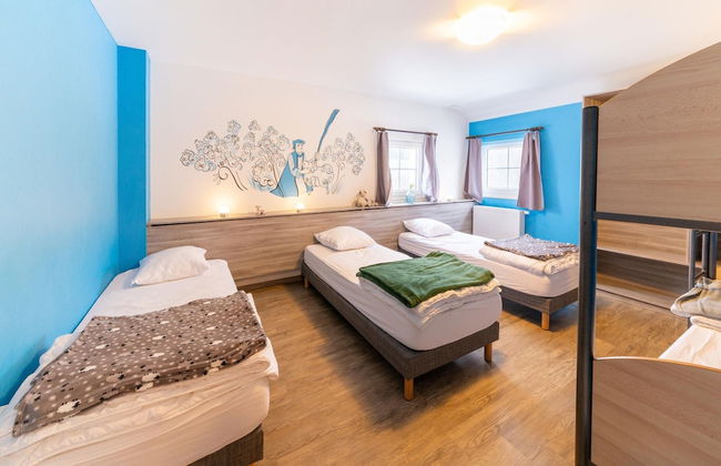 Family Home, Kicker, Sunset Views - Photo 5