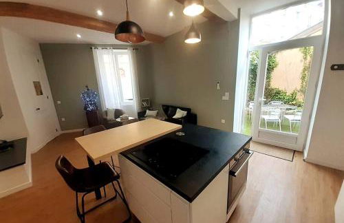 Classé 4 étoiles - Cybèle - Centre ville 2 Chambres, cour privative et Garage - Foto 11