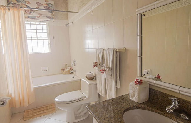 Sea Bliss Barbados -3 B R Villa w Staff - Foto 11