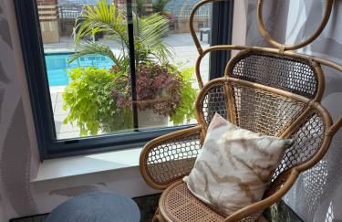 Luxury Stay-Free Parking-Amazon HQ-Nearby DC-Wifi-Pool-Gym - Photo 35