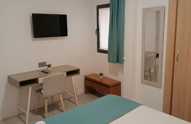 Apartamentos turisticos Ávila Puerta del Puente 1-3 - Foto 11