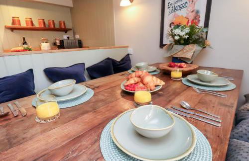 A Stones Throw - Foto 16