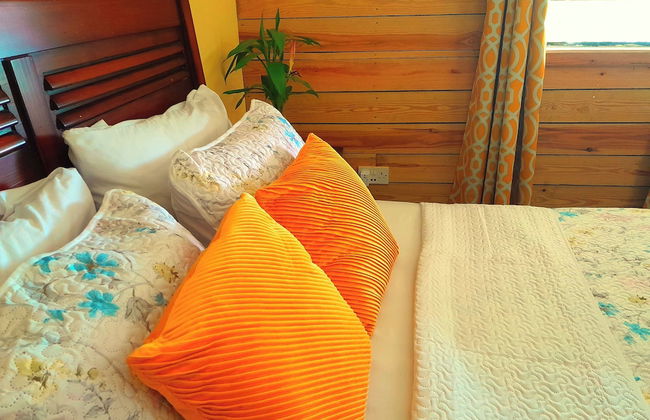 Pinard's Mountain Resort- Cottage 6 - Photo 3