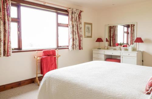 Courtyard Cottage - Photo 13