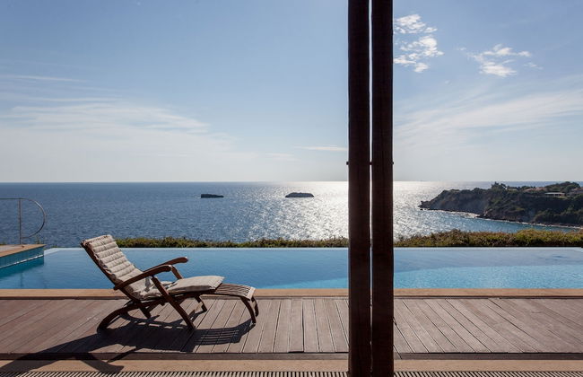 Absolute Villa by Stylish Stays - Photo 51